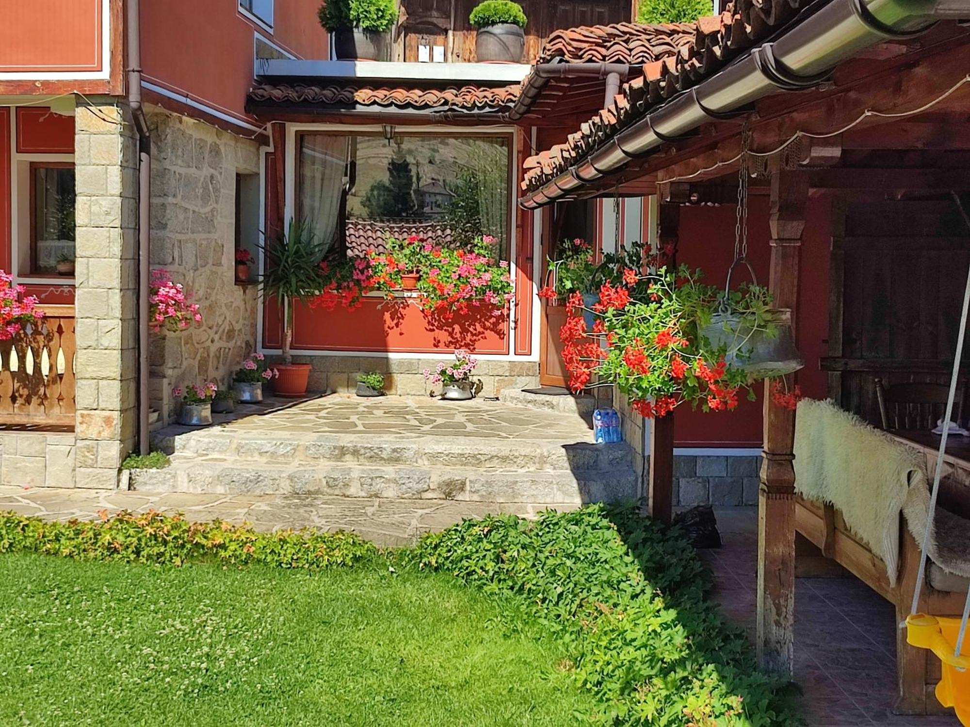 Hotel Радкината Къща Koprivštica Exteriér fotografie